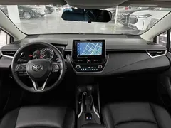 2021 Toyota Corolla TNGA 1.5L CVT Elite, белый — фото 17