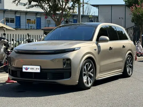 2023 Li Auto L8 Pro