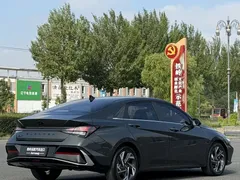 2023 Hyundai Elantra 1.5L CVT GLX Elite — фото 4
