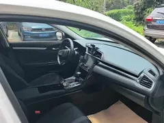 2019 Honda Civic 180TURBO CVT V, белый — фото 4
