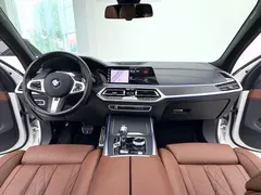 2020 BMW X7 xDrive40i M, белый — фото 19