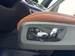 2020 BMW X7 xDrive40i M, белый — фото 22
