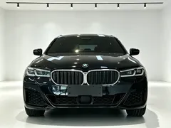 2022 BMW 5 Series 530Li M, чёрный — фото 2