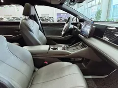 2024 BYD Qin L DM-i 120KM, синий — фото 17