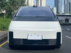 2025 Li Auto MEGA Ultra Smart Refresh, белый — фото 2