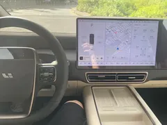 2025 Li Auto MEGA Ultra Smart Refresh, белый — фото 9