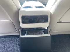 2025 Li Auto MEGA Ultra Smart Refresh, белый — фото 11
