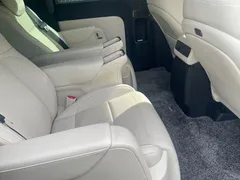 2025 Li Auto MEGA Ultra Smart Refresh, белый — фото 15