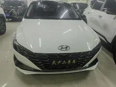 2022 Hyundai Elantra 1.5L CVT LUX Premium, белый — фото 2