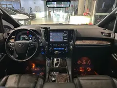 2020 Toyota Alphard Hybrid 2.5L Premium, белый — фото 9