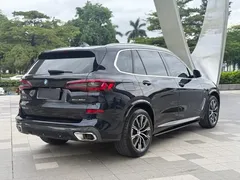 2022 BMW X5 xDrive 30Li M, чёрный — фото 4