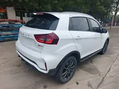 2021 Geely Vision X3 1.5L CVT Premium, белый — фото 7
