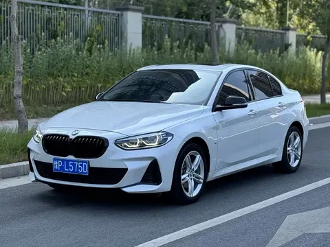 2022 BMW 1 Series 120i M