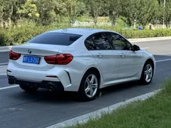 2022 BMW 1 Series 120i M, белый — фото 8