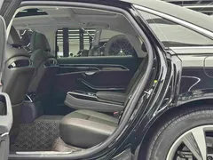 2022 Audi A8L 60 TFSIe quattro, чёрный — фото 9
