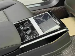 2022 Audi A8L 60 TFSIe quattro, чёрный — фото 11