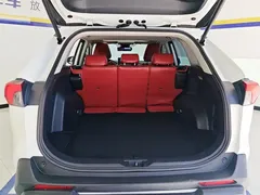 2020 Toyota RAV4 2.0L CVT 2WD Fashion, белый — фото 4