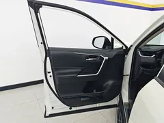 2020 Toyota RAV4 2.0L CVT 2WD Fashion, белый — фото 7