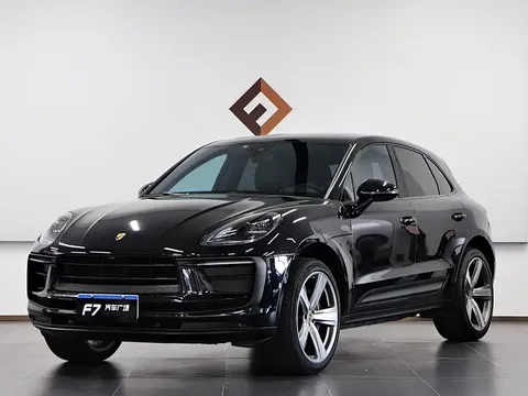 2022 Porsche Macan 2.0T