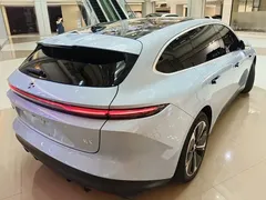 2024 Nio ET5T 75kWh Touring, синий — фото 7