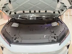 2024 Nio ET5T 75kWh Touring, синий — фото 20