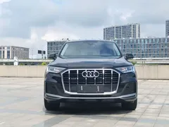 2023 Audi Q7 45 TFSI quattro S line, чёрный — фото 2