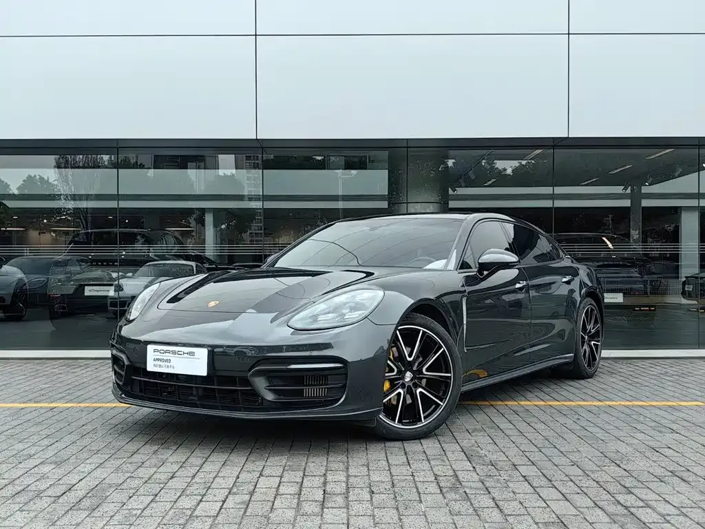 2022 Porsche Panamera Platinum 2.9T