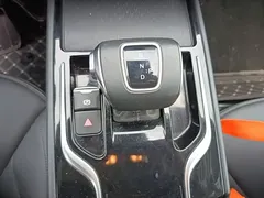 2023 Hongqi E-QM5, чёрный — фото 19