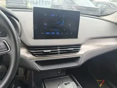2023 Hongqi E-QM5, чёрный — фото 18