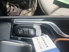 2023 Hongqi E-QM5, чёрный — фото 13