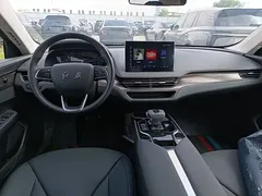 2023 Hongqi E-QM5, чёрный — фото 14