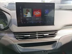 2023 Hongqi E-QM5, чёрный — фото 18
