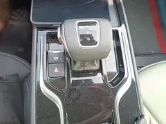 2023 Hongqi E-QM5, чёрный — фото 19