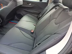 2023 Hongqi E-QM5, чёрный — фото 22