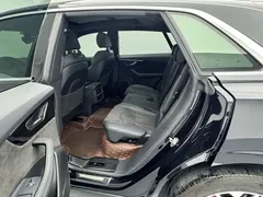 2021 Audi Q8 55 TFSI, чёрный — фото 8