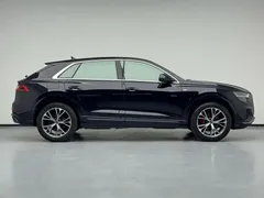 2021 Audi Q8 55 TFSI, чёрный — фото 11