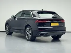 2021 Audi Q8 55 TFSI, чёрный — фото 15