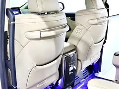 2021 Toyota Vellfire Hybrid 2.5L HV Premium, белый — фото 13