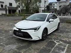 2023 Toyota Levin 185T CVT Luxury, белый — фото 1
