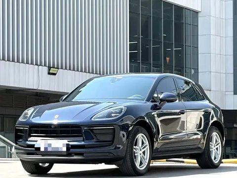 2022 Porsche Macan 2.0T