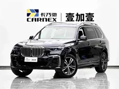 2021 BMW X7 xDrive40i M, чёрный — фото 1