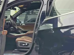 2021 BMW X7 xDrive40i M, чёрный — фото 8