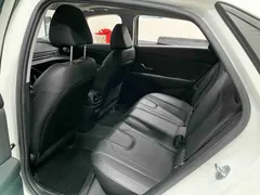 2022 Hyundai Elantra 1.5L CVT LUX Premium, белый — фото 10