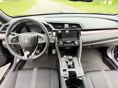 2021 Honda Civic Hatchback 220TURBO MT — фото 13