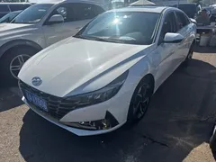2022 Hyundai Elantra 1.5L CVT LUX Premium, белый — фото 1