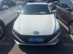 2022 Hyundai Elantra 1.5L CVT LUX Premium, белый — фото 2