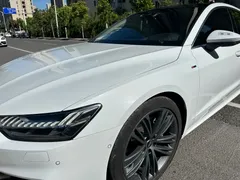 2022 Audi A7 45 TFSI, белый — фото 10