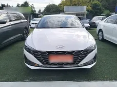 2022 Hyundai Elantra 1.5L CVT LUX Premium, белый — фото 3