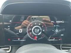 2022 Hyundai Elantra 1.5L CVT LUX Premium, белый — фото 12