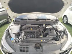 2022 Hyundai Elantra 1.5L CVT LUX Premium, белый — фото 20